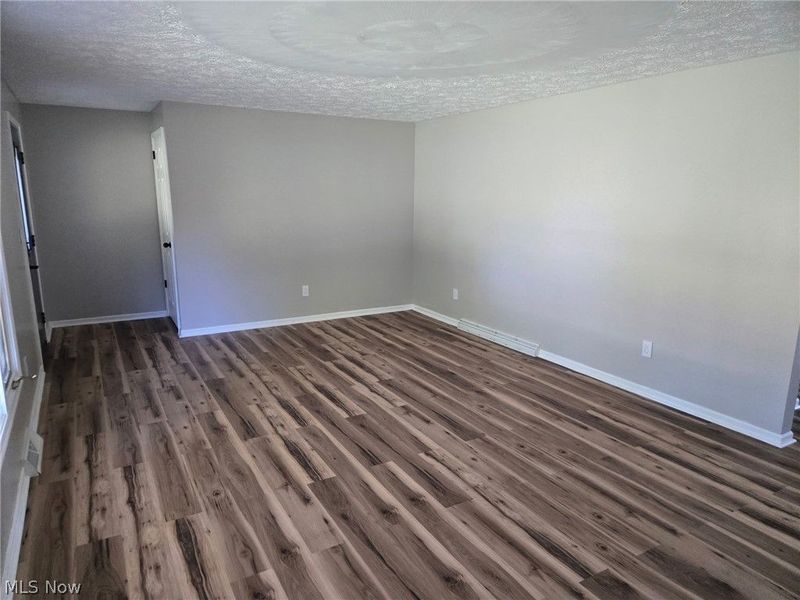 1333 Clarence Street NW, Uniontown, OH 44685 Photo 4