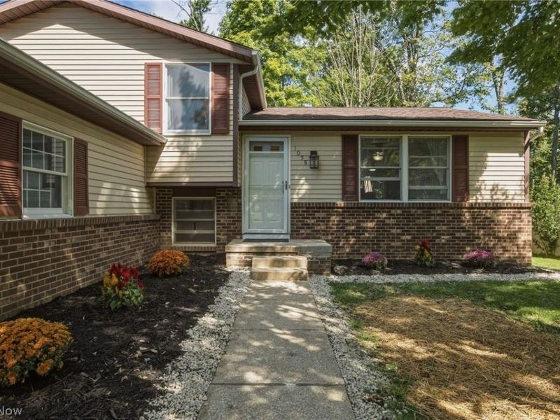 1035 Burntwood Drive, Medina, OH 44256 Photo 2