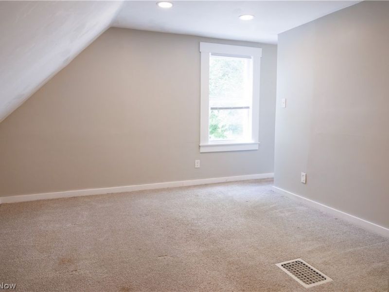 3152 W 68th Street, Cleveland, OH 44102 Photo 14