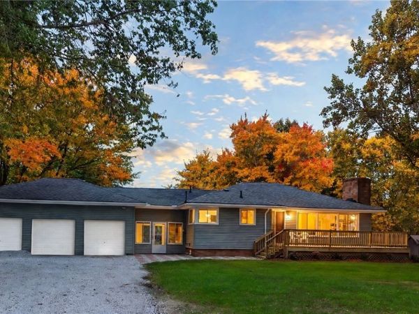 3656 Vandemark Road, Litchfield, OH 44253