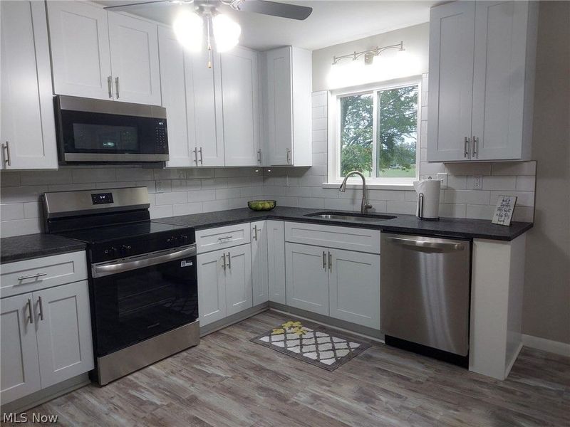 3656 Vandemark Road, Litchfield, OH 44253 Photo 8