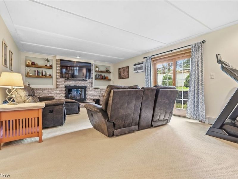 14351 Indian Creek Drive, Middleburg Heights, OH 44130 Photo 12