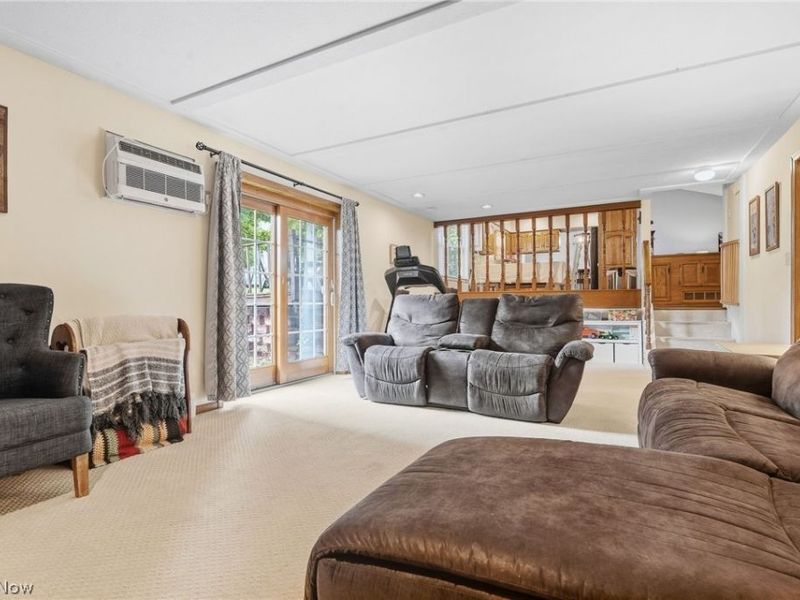 14351 Indian Creek Drive, Middleburg Heights, OH 44130 Photo 13