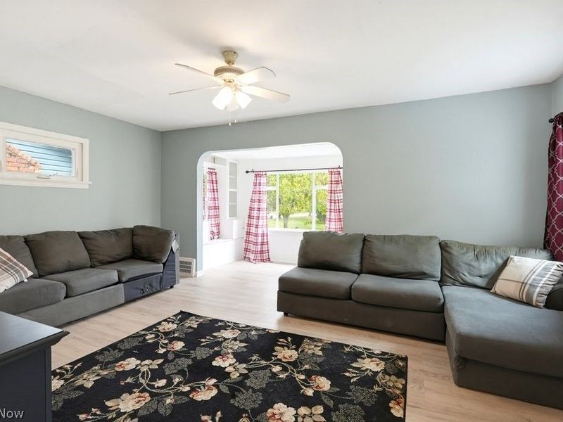32 Oakwood Avenue, Bedford, OH 44146 Photo 10