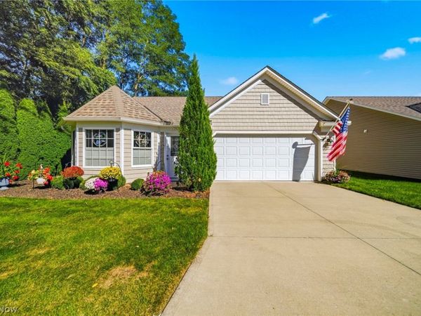 792 Rivers Edge Lane , Painesville, OH 44077