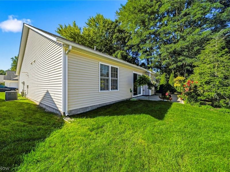 792 Rivers Edge Lane, Painesville, OH 44077 Photo 5