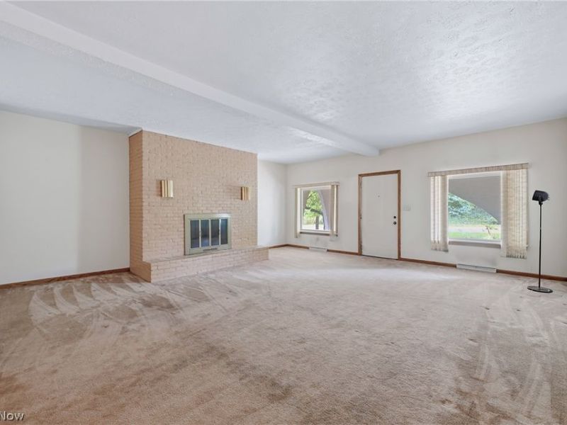 4874 Logan Way, Hubbard, OH 44425 Photo 5