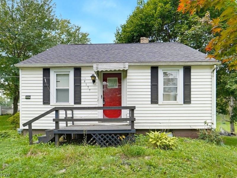 4695 Grapeland Avenue, Louisville, OH 44641 Photo 21