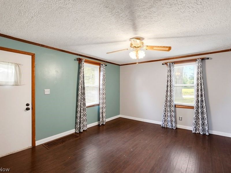 4695 Grapeland Avenue, Louisville, OH 44641 Photo 4