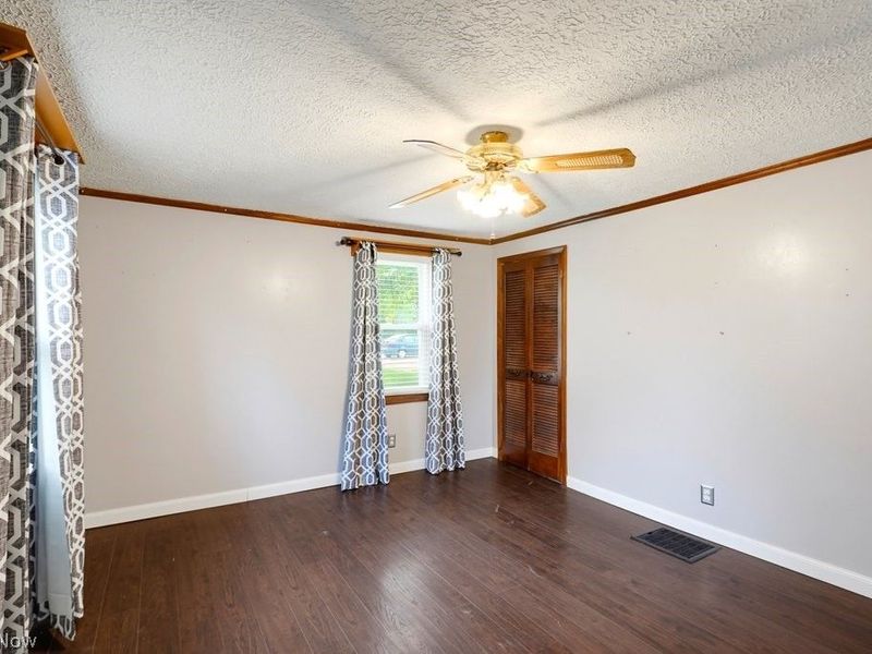 4695 Grapeland Avenue, Louisville, OH 44641 Photo 5