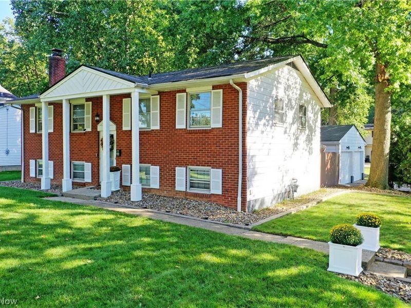 1809 Lemont Drive , Poland, OH 44514 Photo 2