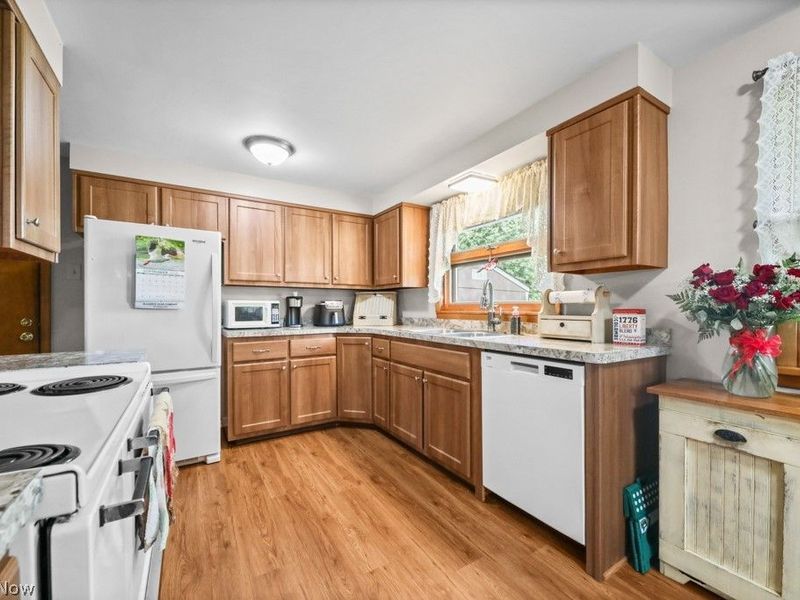 3568 Mountview Avenue, Alliance, OH 44601 Photo 7