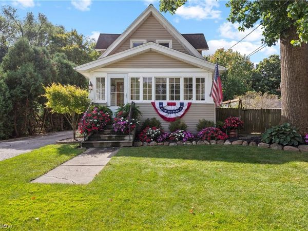 41825 Adelbert Street , Elyria, OH 44035