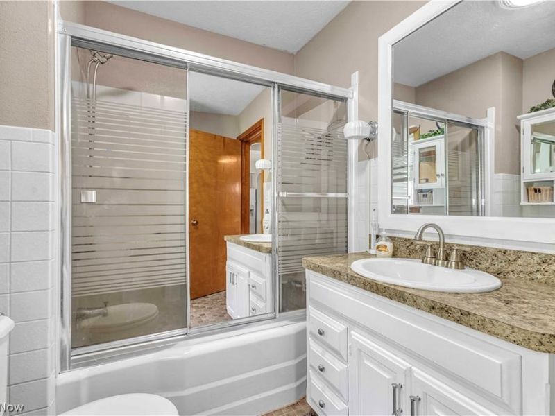 1732 Pleasant Valley Road, Girard, OH 44420 Photo 16