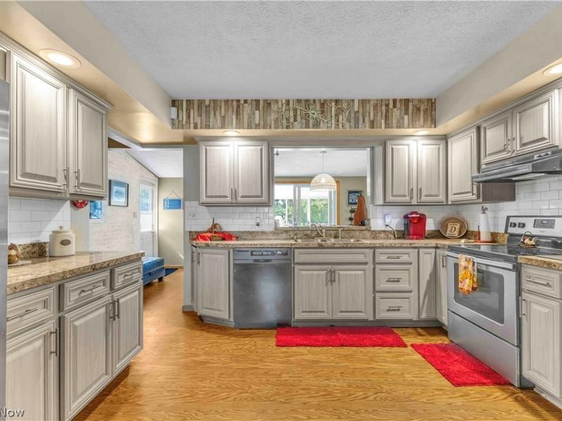 1732 Pleasant Valley Road, Girard, OH 44420 Photo 8