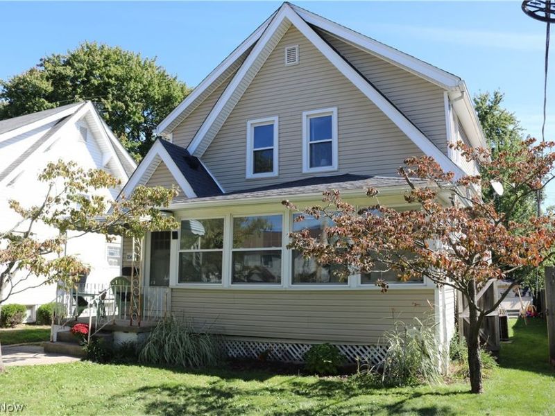 1567 Glenmount Avenue, Akron, OH 44301 Photo 2