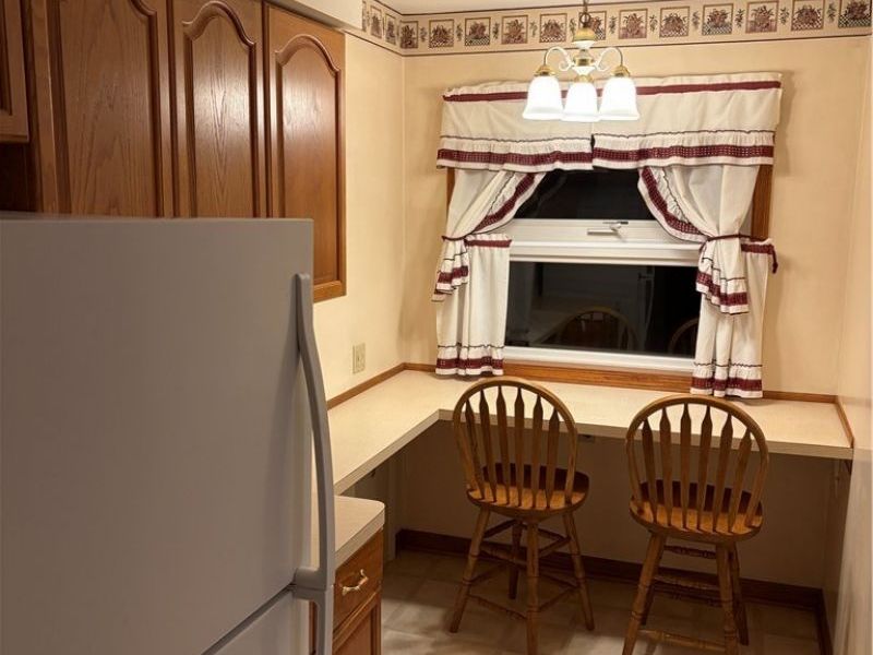 22998 Alexander Road, North Olmsted, OH 44070 Photo 3