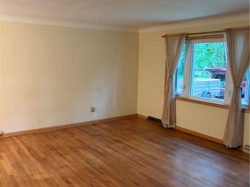 22998 Alexander Road, North Olmsted, OH 44070 Photo 5