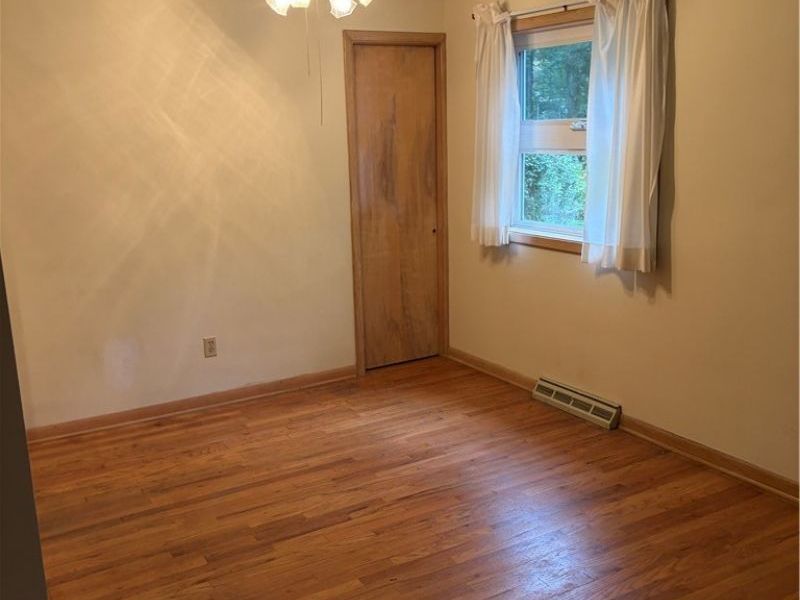 22998 Alexander Road, North Olmsted, OH 44070 Photo 8