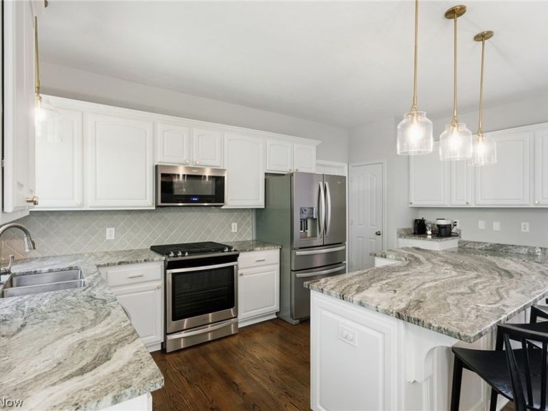 35098 Emory Drive, Avon, OH 44011 Photo 11