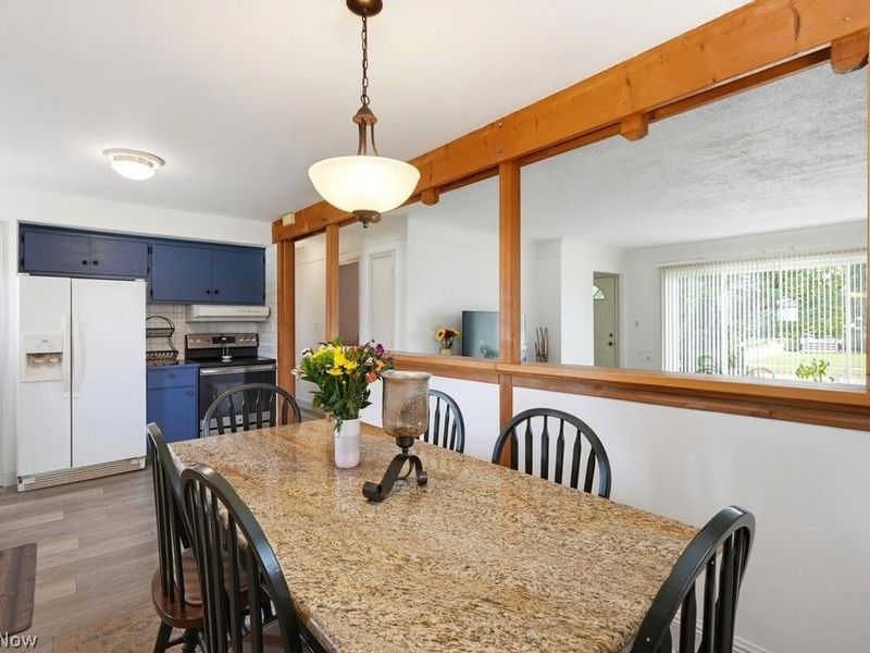 11052 Naomi Drive, Parma, OH 44130 Photo 10