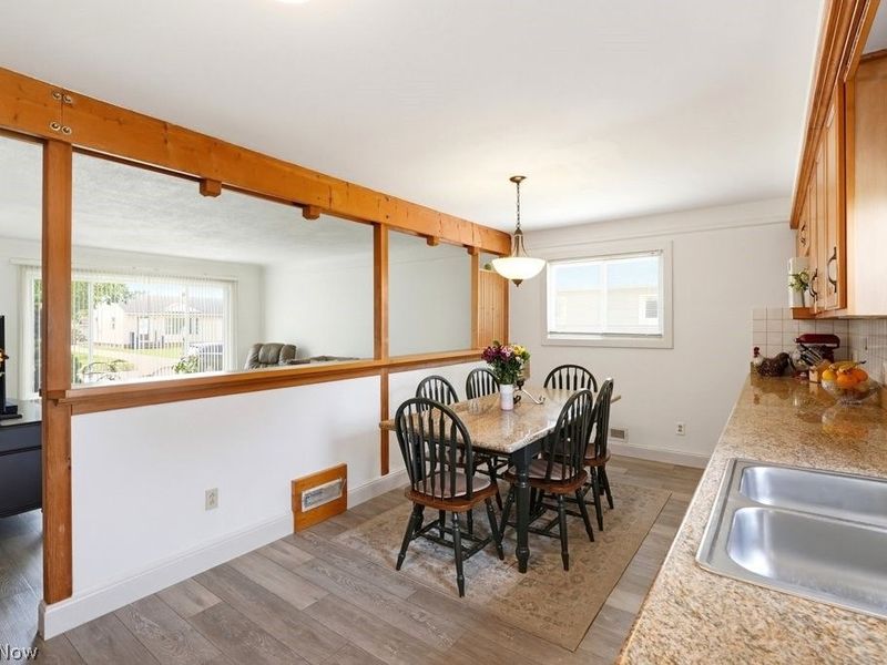11052 Naomi Drive, Parma, OH 44130 Photo 9