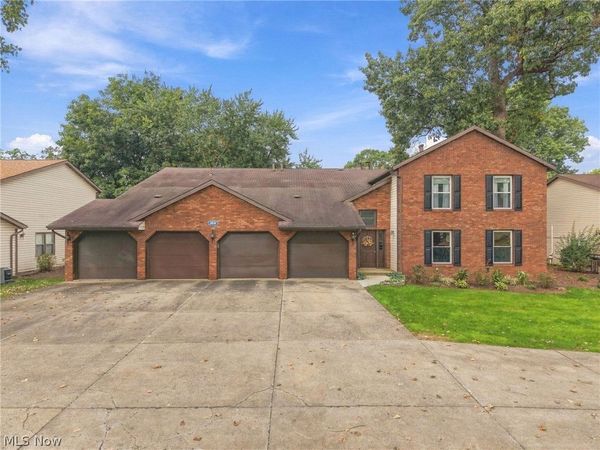 1818 Harbour Circle NW, Unit 12D, Canton, OH 44708