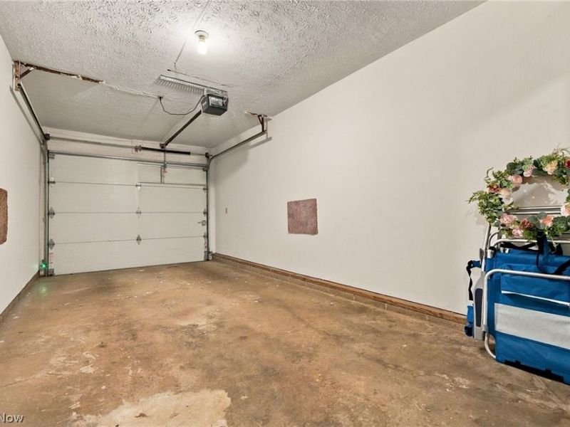 1818 Harbour Circle NW, Unit 12D, Canton, OH 44708 Photo 21