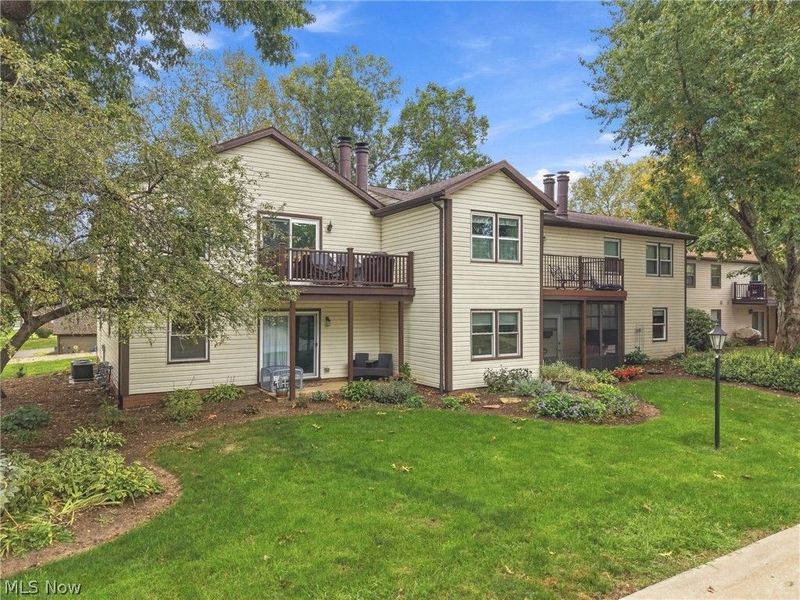 1818 Harbour Circle NW, Unit 12D, Canton, OH 44708 Photo 22