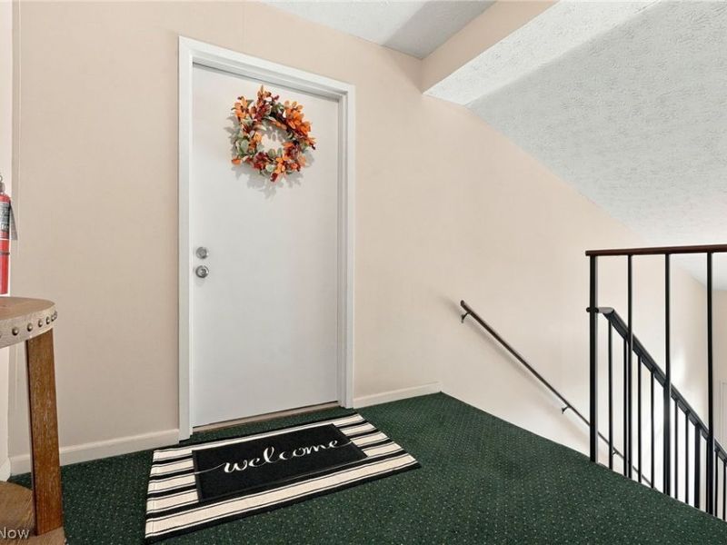 1818 Harbour Circle NW, Unit 12D, Canton, OH 44708 Photo 3