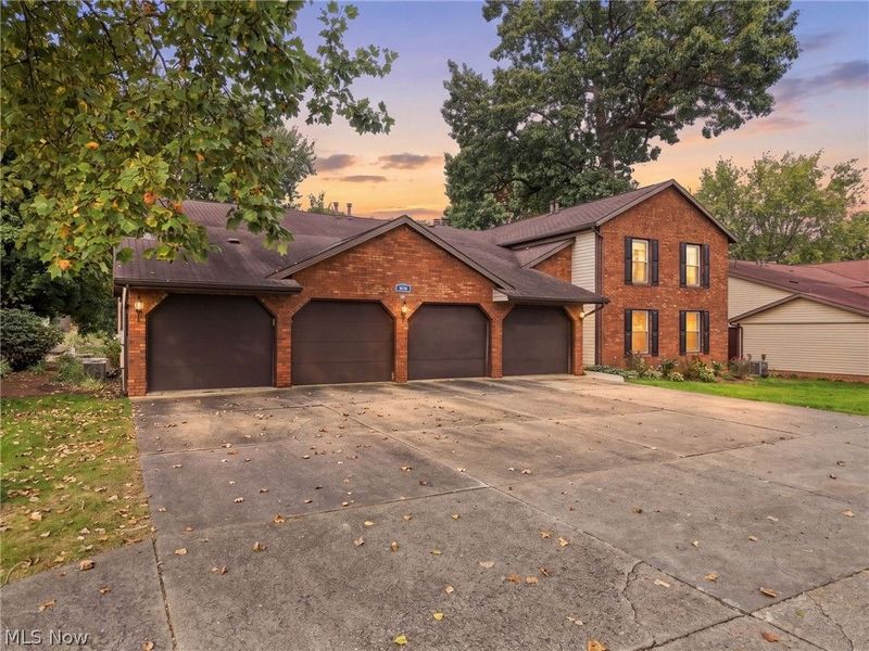 1818 Harbour Circle NW, Unit 12D, Canton, OH 44708 Photo 34