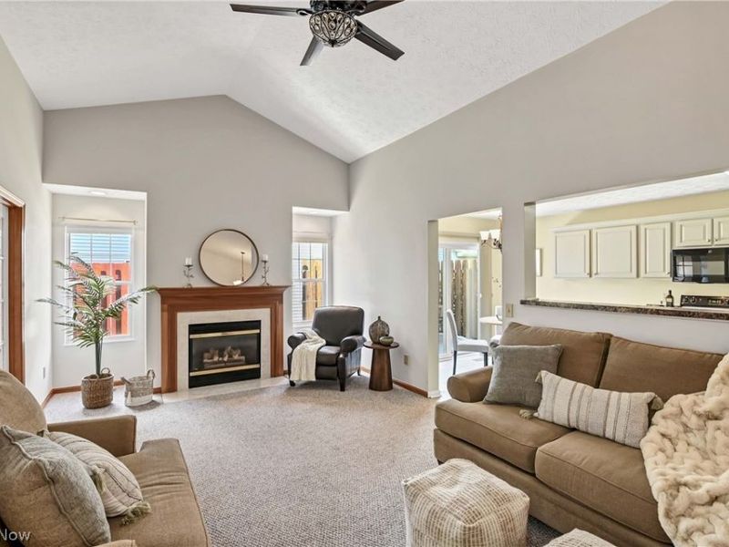 31170 Lily Lane, North Olmsted, OH 44070 Photo 10
