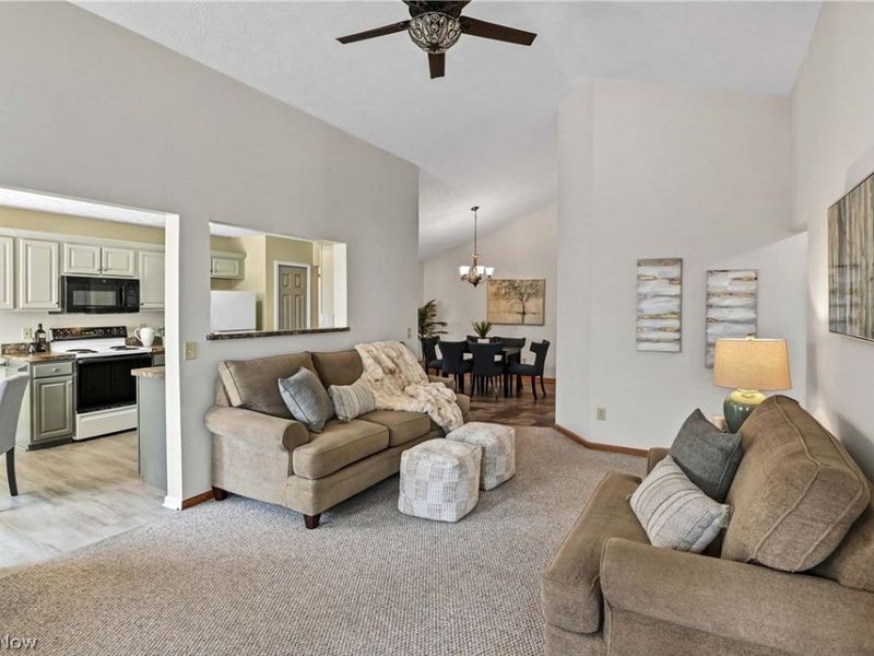 31170 Lily Lane, North Olmsted, OH 44070 Photo 11