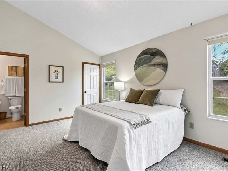 31170 Lily Lane, North Olmsted, OH 44070 Photo 26