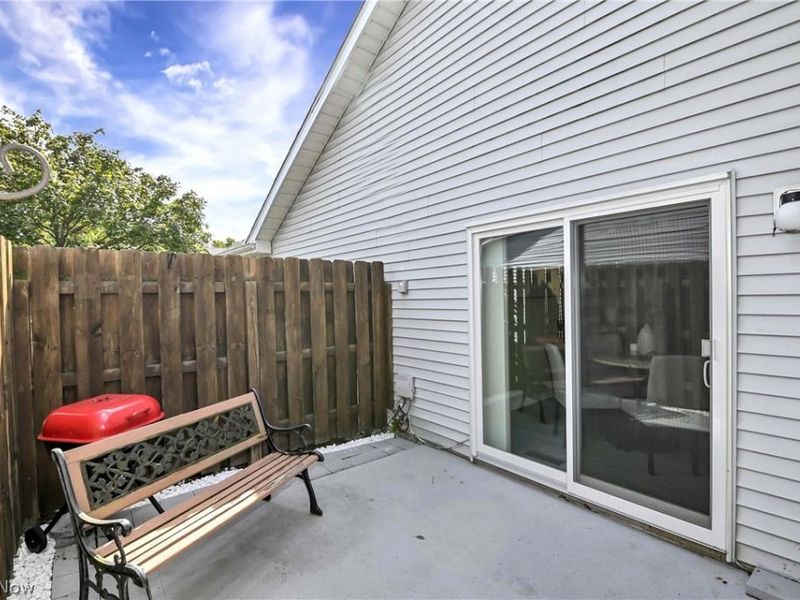 31170 Lily Lane, North Olmsted, OH 44070 Photo 33