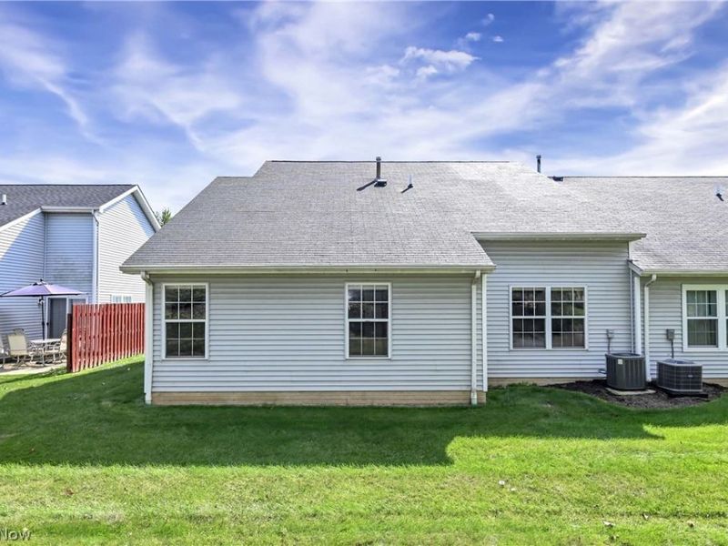 31170 Lily Lane, North Olmsted, OH 44070 Photo 34