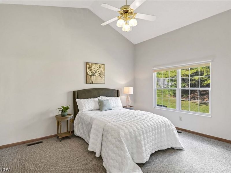 31170 Lily Lane, North Olmsted, OH 44070 Photo 5