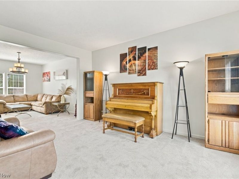 7372 Meadow Brooke Way, Northfield, OH 44067 Photo 11