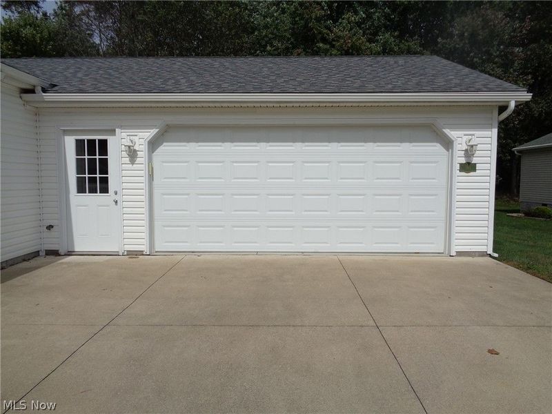326 Gemini Drive, Dover, OH 44622 Photo 3