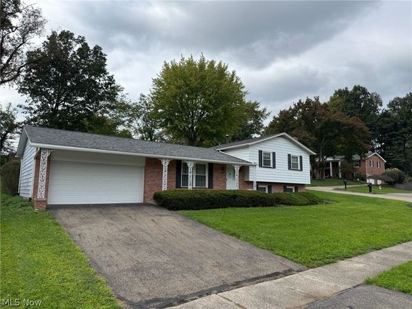 4911 Woodside Avenue NW, Canton, OH 44709