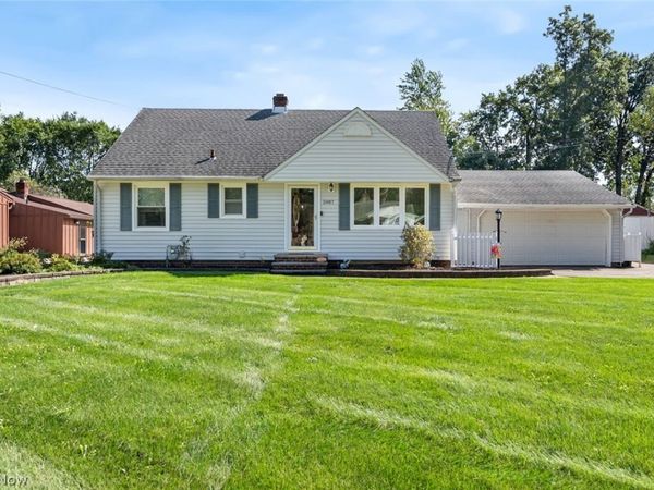 5987 Burns Road , North Olmsted, OH 44070
