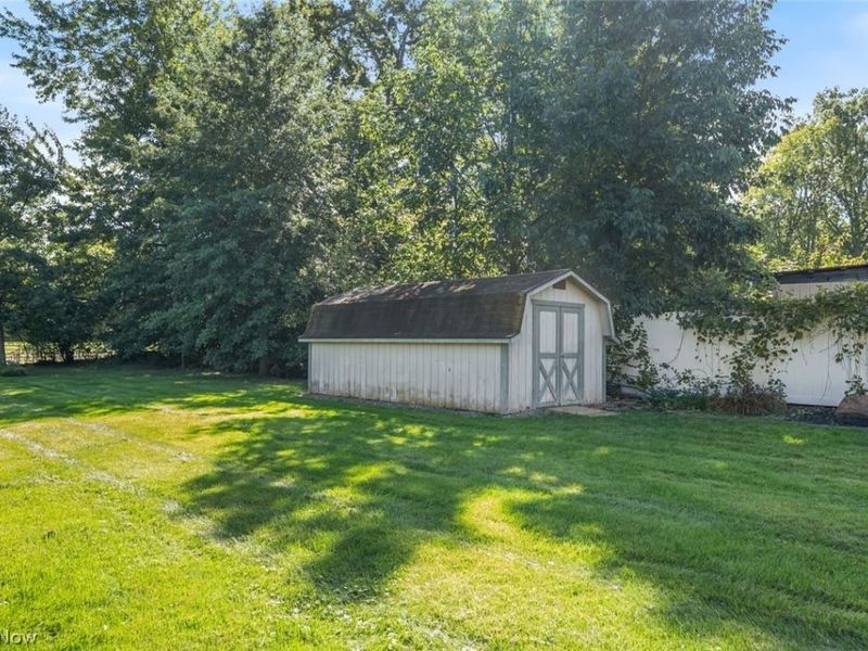 5987 Burns Road, North Olmsted, OH 44070 Photo 38
