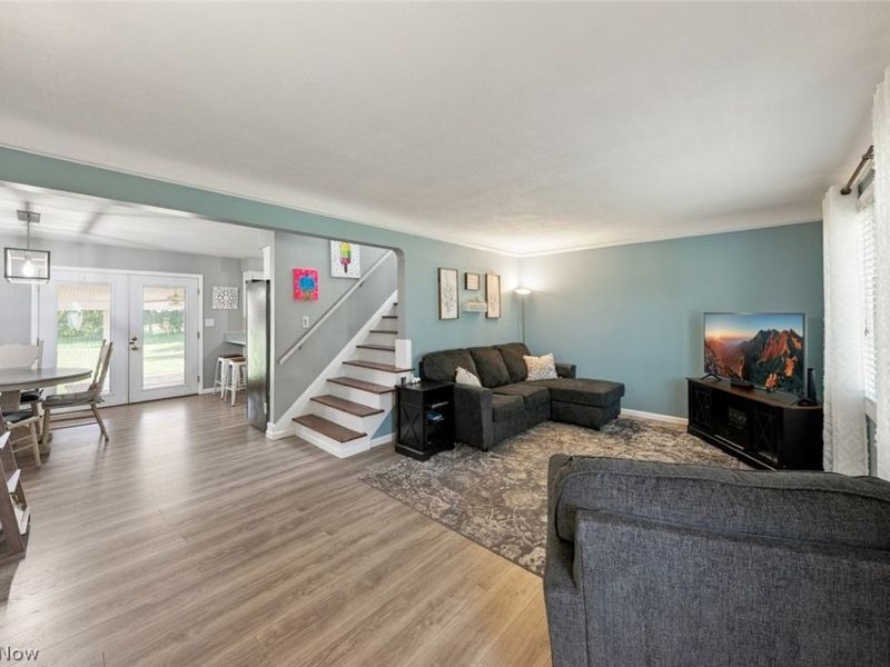 5987 Burns Road, North Olmsted, OH 44070 Photo 4