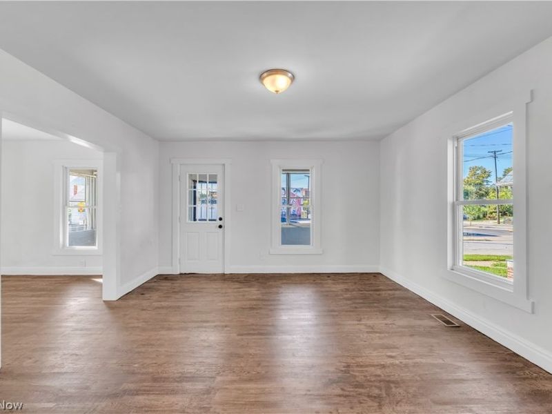 433 E 156th Street, Cleveland, OH 44110 Photo 12