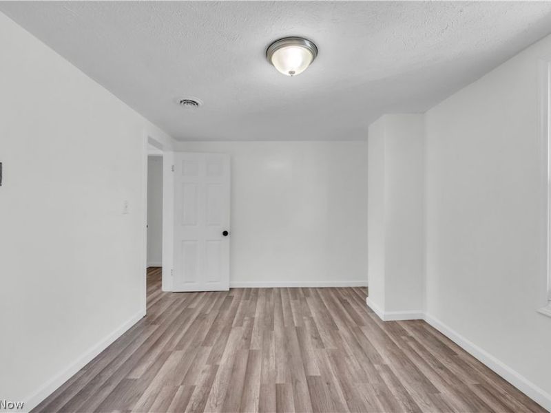 433 E 156th Street, Cleveland, OH 44110 Photo 17