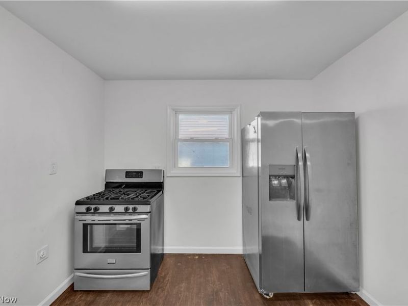 433 E 156th Street, Cleveland, OH 44110 Photo 5