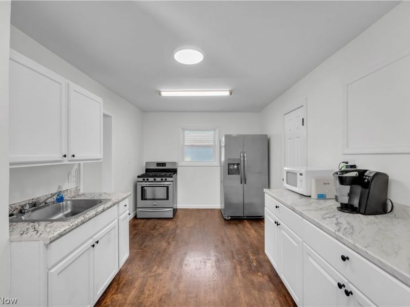 433 E 156th Street, Cleveland, OH 44110 Photo 6