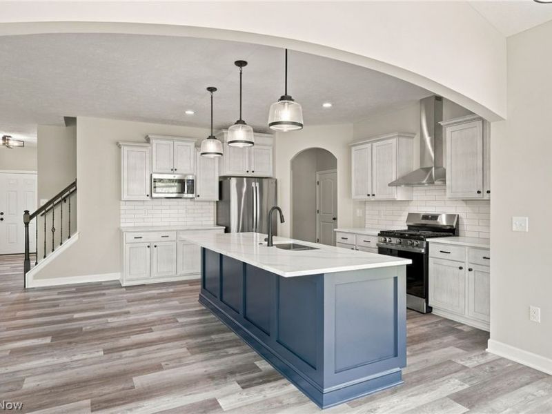7469 Emerald Glen Avenue NW, Canal Fulton, OH 44614 Photo 3