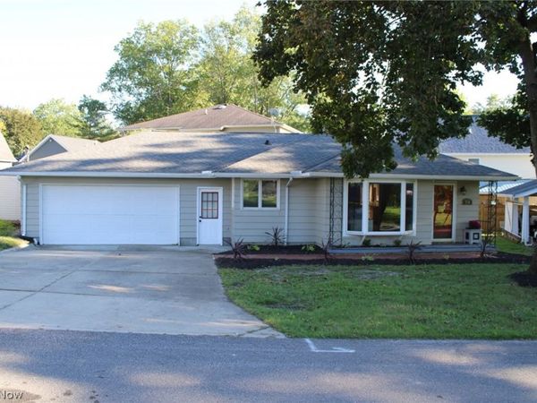 226 Willowwood Drive , Chippewa Lake, OH 44215