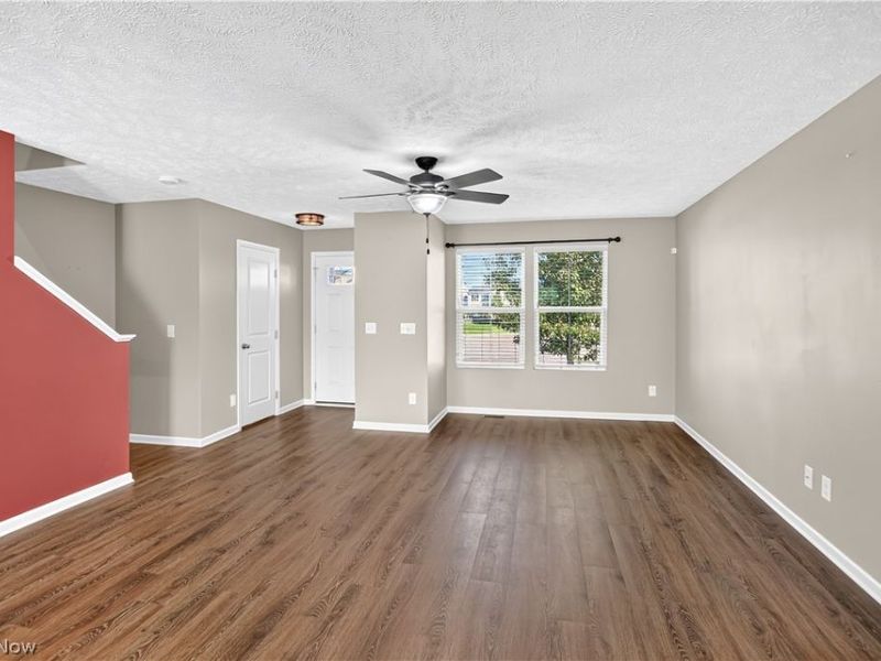 106 Preserve Circle, Amherst, OH 44001 Photo 4